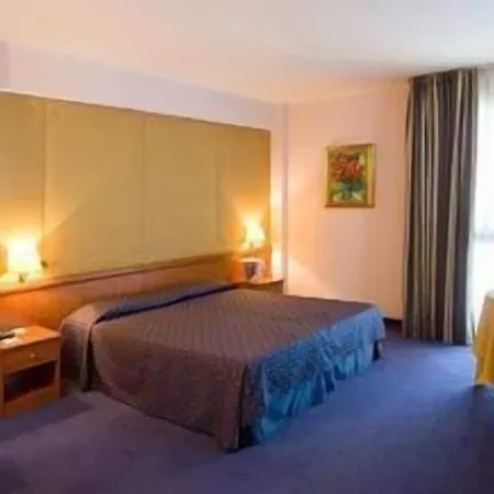 Valdenza ホテル 4*