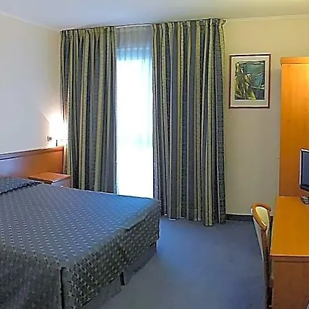 Valdenza ホテル 4*